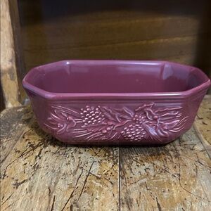 Longaberger Nature’s Garland Embossed Burgundy Paprika Ceramic Baking Dish